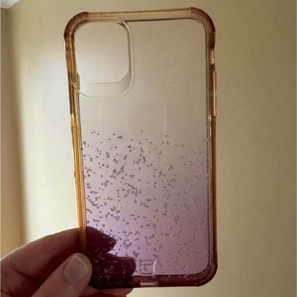 iPhone 11 case - Picture 2 of 2